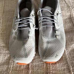 On Cloud slip on sneakers